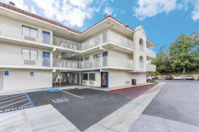 Гостиница Motel 6-Watsonville, CA - Monterey Area  Уотсонвилл